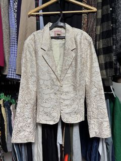 (Category: ) located in . Submitted by isabelasthriftclothes (Listing ID 1464077991, Image 1). Description: .