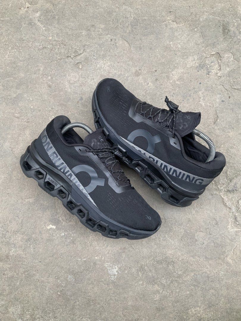 ON Cloudmonster 2 Black Men's Shoes (Category: Sneakers) located in Cavite. Submitted by thriftkicks3 (Listing ID 1464047802, Image 2). Description: - ON Running Cloudmonster 2 shoes in black - Us 8, Euro 41, Cm 26 - Ideal for running and everyday wear - Unique sole design for superior comfort and support - Quick-tie lacing system for easy on-and-off - Includes premium SIDAS insoles - Perfect for your next run or workout.
