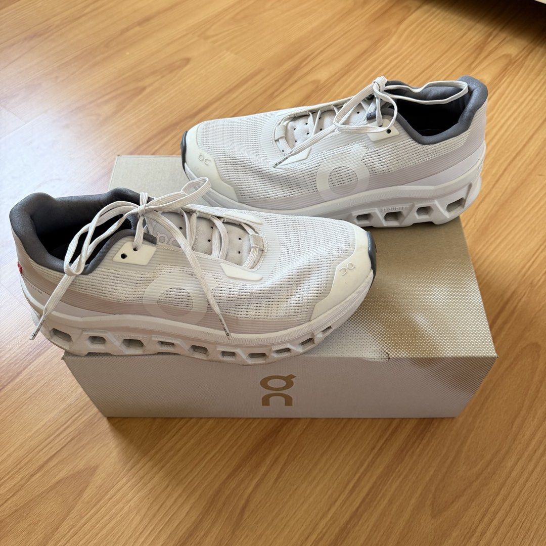 ON Cloudmonster Void (Category: Sneakers) located in Mabalacat. Submitted by pauwieee12 (Listing ID 1463966173, Image 1). Description: - ON Cloudmonster void - Size: US Women's 7.5 (UK 5.5, EU 38.5, JP 24.5) - Lightweight and comfortable for running or everyday wear - Unique sole design offers excellent cushioning - Comes with box - bought in Osaka Japan.