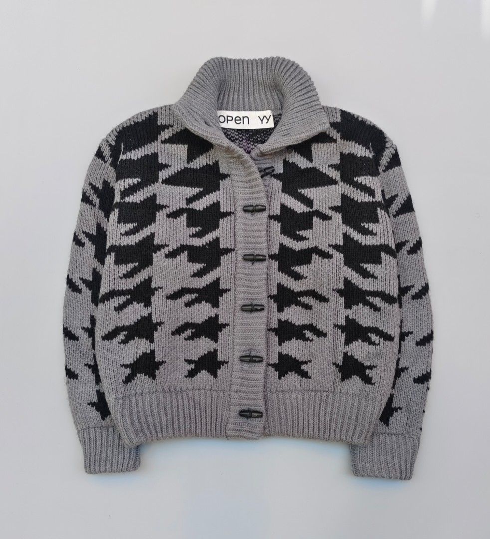 OPEN YY hound's tooth star cowichan (Category: Coats, Jackets and Outerwear) located in Baguio. Submitted by archival_thrifted.ph. (Listing ID 1463947679, Image 2). Description: FOR SALE‼️ .OPEN YY HOUND'S TOOTH STAR COWICHAN UNISEX THICK & HEAVY CLOTH JACKET . EXCELLENT CONDITION .💯 AUTHENTIC .TOGGLE CLOSURE .SIZE SMALL ON TAG,CAN FIT MEDIUM .SRP $438.00 .SELLING FOR ONLY 5500 PLUS SF .❌❌ COP/COD .MOP GCASH .COURIER J&T .BAGUIO AREA .DM FOR SUR