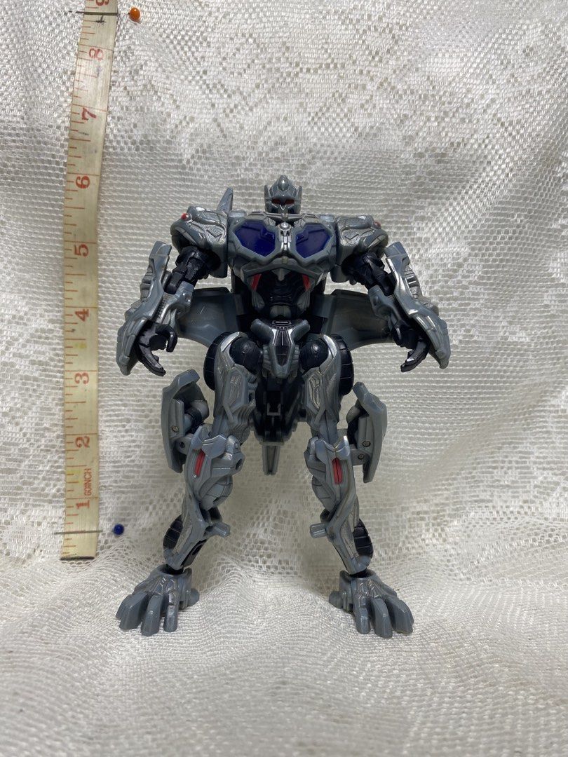 Optimus Prime (Category: Action & Battle Toys) located in Angeles City. Submitted by noagrace (Listing ID 1463950010, Image 1). Description: Protoform Optimus Prime Deluxe Class figure Transformers 2007 Movie By hasbro 6 inch tall P600.