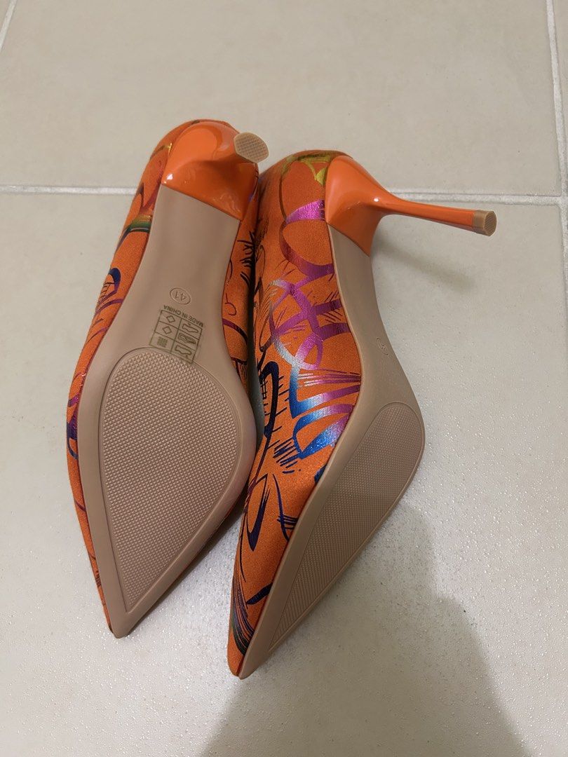 Orange Pointed Toe Heels (Category: Heels) located in Pasig City. Submitted by hobidoki (Listing ID 1464070379, Image 3). Description: LOC: Kapitolyo, Pasig City MOP: GCASH MOD: c/o Buyer.