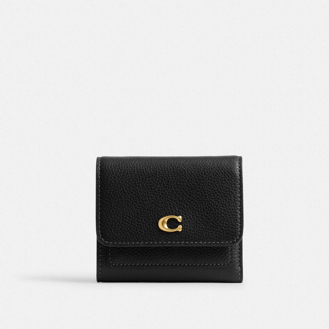 💯ORIGINAL COACH MILA SMALL FLAP WALLET (Category: Wallets & Card holders) located in Quezon City. Submitted by ashongsstore (Listing ID 1463985297, Image 2). Description: 👜 C🅾️ACH COLLECTION👜 🇵🇭AVAILABLE🇵🇭 Mila Small Flap Wallet Product Details: Polished pebble leather Six credit card slots Full-length bill compartment Snap closure Outside zip coin pocket 11cm (L) x 9.5cm (H) x 1cm (W) 📩 Message us to reserve yours today. ✨ ORIGINAL CCH.