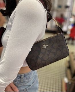 (Category: ) located in . Submitted by ashongsstore (Listing ID 1463948036, Image 1). Description: .