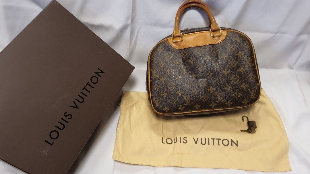 Original LV Trouville (Category: Luxury Bags & Wallets) located in Pasig City. Submitted by angel025 (Listing ID 1464126103, Image 2). Description: - with box and dust bag, lock and keys - limited design - original LV.