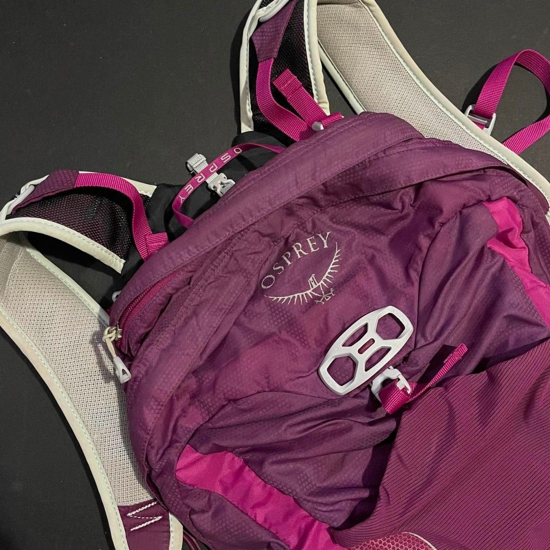 Osprey Tempest 20 Purple Hiking Backpack (Category: Backpacks) located in Taguig. Submitted by moreken1985 (Listing ID 1463951380, Image 2). Description: - Osprey Tempest 20 backpack in purple - Ideal for hiking and day trips - Multiple pockets for organization - Adjustable straps for a comfortable fit - Wide-opening main compartment for easy packing - Internal mesh pocket within the main compartment.