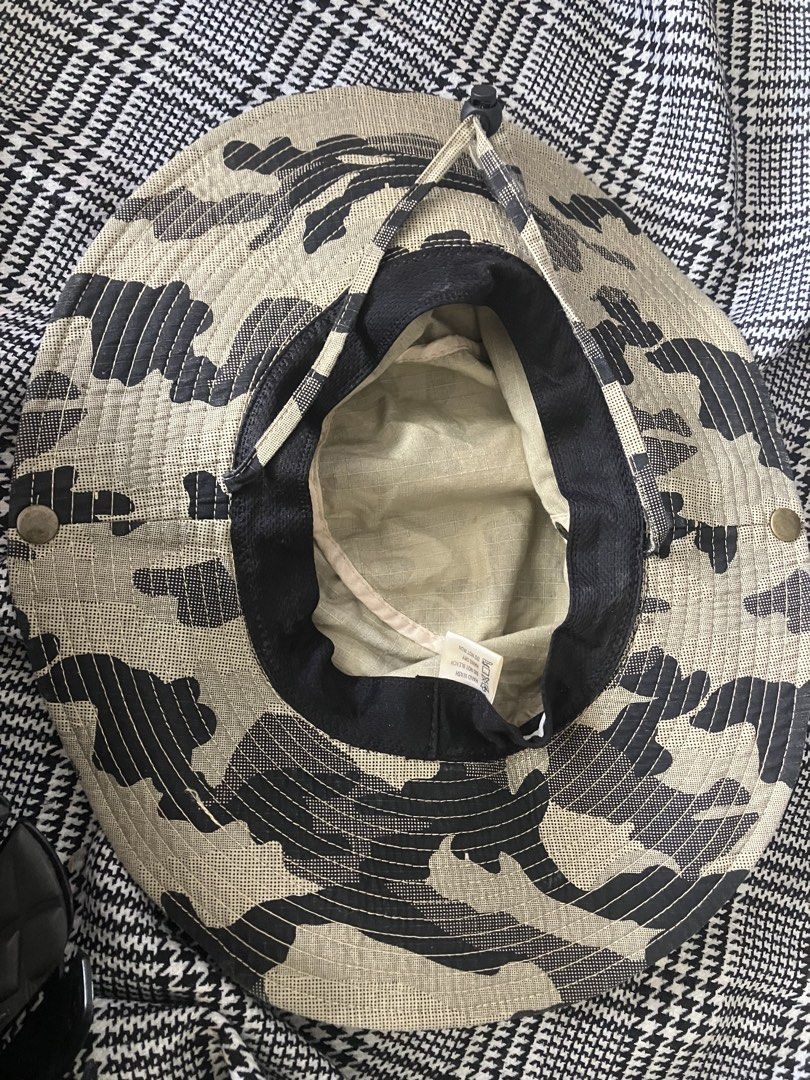 Outdoor camouflage bucket hat (Category: Caps & Hats) located in Angeles City. Submitted by jnwsurplus (Listing ID 1463981755, Image 2). Description: .