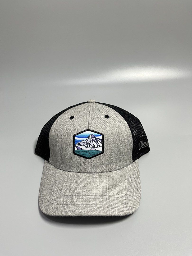 Outdoor trucker cap (Category: Caps & Hats) located in Taguig. Submitted by oneday_pickenget (Listing ID 1463997854, Image 1). Description: .
