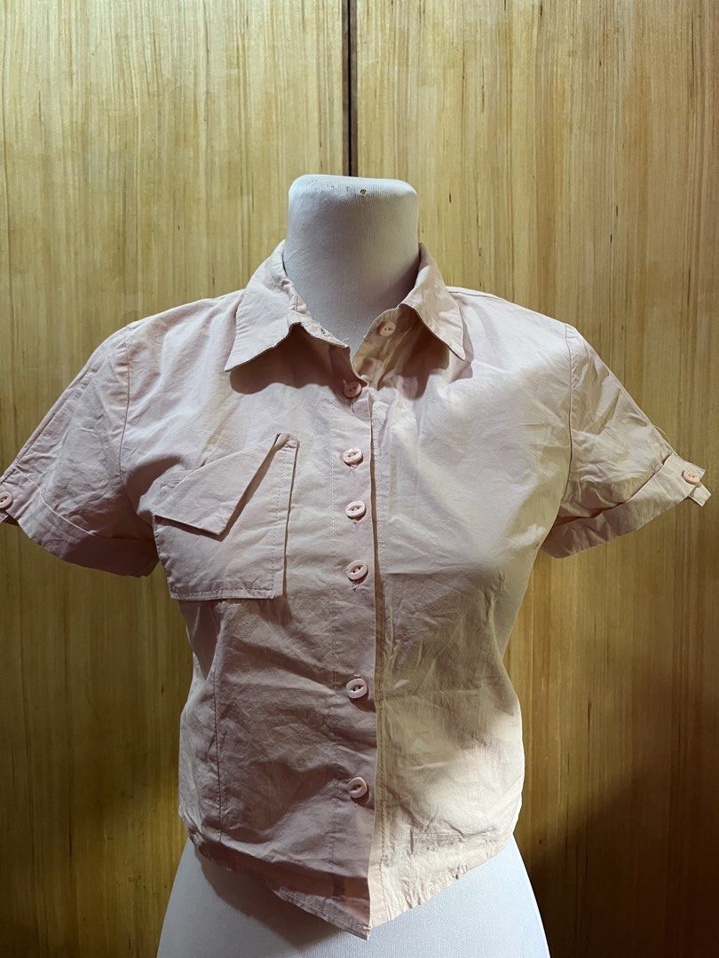 Pale Pink Blush Semi Cropped Buttondown Top (Category: Blouses) located in Manila. Submitted by acregala.21 (Listing ID 1464018332, Image 1). Description: Not faded.