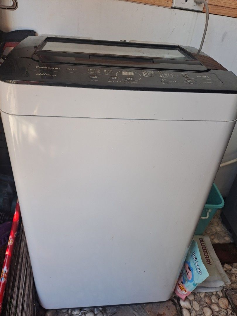 Panasonic Top Load Washing Machine (Category: Washing Machines and Dryers) located in Pandi. Submitted by buyer1ecs (Listing ID 1464089357, Image 1). Description: - Panasonic Top Load Washing Machine - White exterior with black digital control panel - Clear digital display for settings - Clean interior drum - Features Aqua Spin Rinse technology - Ideal for everyday laundry.