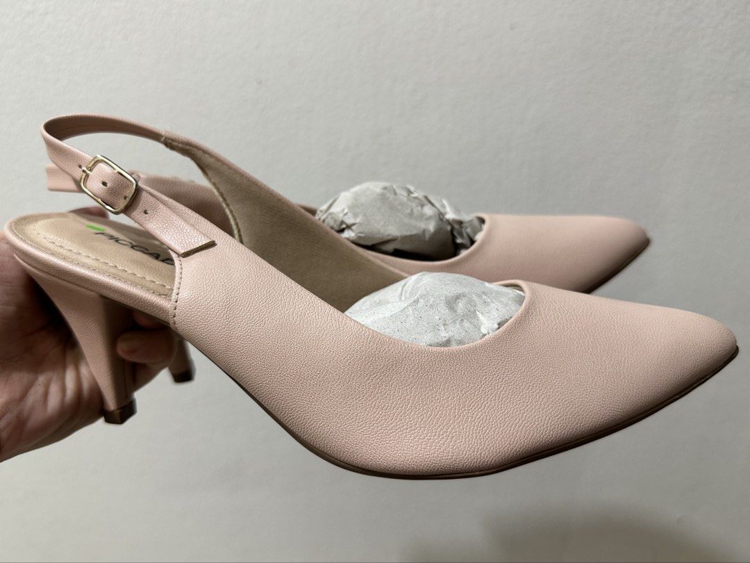 Piccadilly Pink Sling Back Heels (Category: Heels) located in Paranaque City. Submitted by preloveeed890 (Listing ID 1464043490, Image 2). Description: .