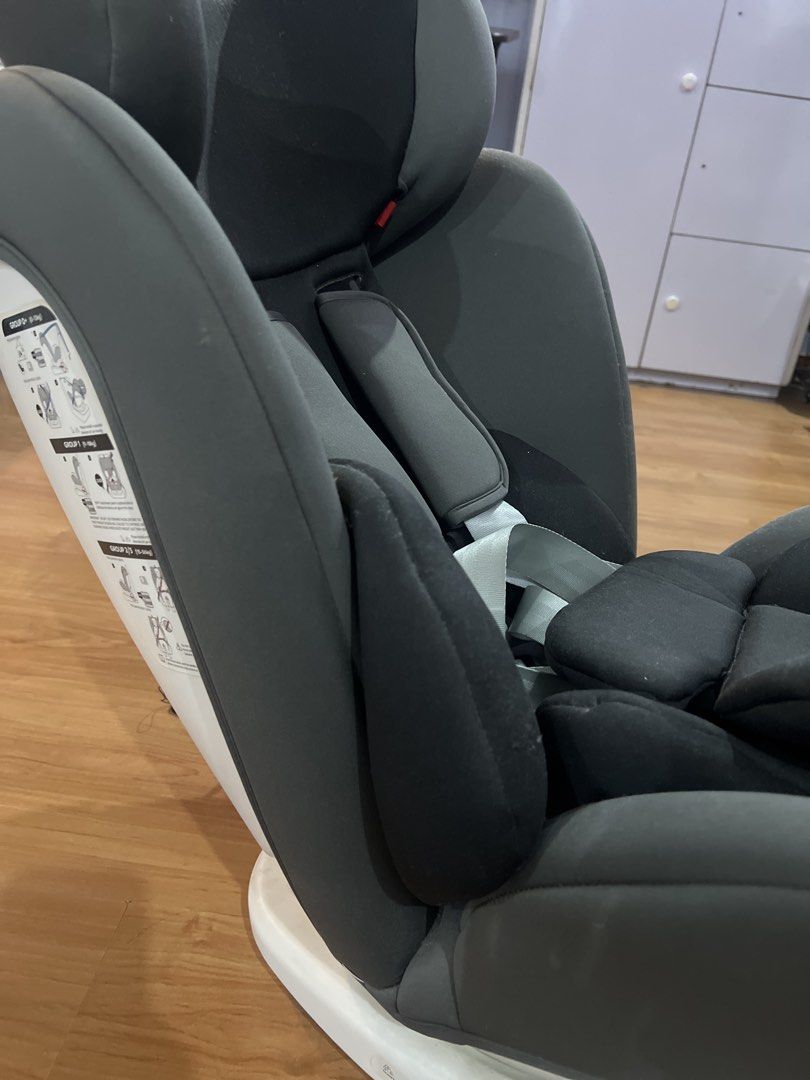 Piccolo Car Seat Group 0+ 1 2 3 ECE R44/04 (Category: Car Seats) located in Manila. Submitted by lychie03 (Listing ID 1464070887, Image 2). Description: Price today: 10k+ ONLY USED ONCE !! - Piccolo car seat for sale - Suitable for Group 0+, 1, 2, 3 (0-36kg) - Meets ECE R44/04 safety standards - Can be installed with or without ISOFIX - Adjustable harness for comfort and safety - Stylish grey and black colorway - Perfect for growing kids.