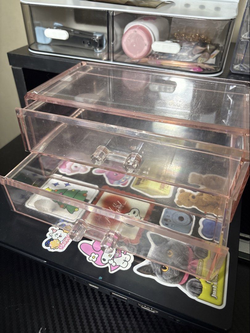 Pink Acrylic Organizer from Miniso (Category: Accessory Holder, Box & Organizers) located in Taguig. Submitted by 4ly.finds (Listing ID 1464080774, Image 1). Description: - has spots that idk how to remove - has scratches (not too visible) - X sensitive - high quality thick acrylic (almost glass) read about!.