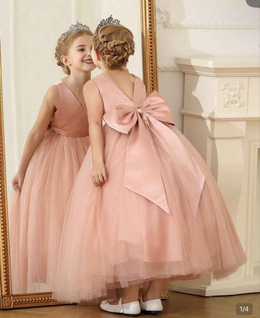 Pink flower girl (Category: Babies & Kids Fashion) located in Pototan. Submitted by tres_190725 (Listing ID 1463985210, Image 3). Description: Shein Young Girls’ Sleeveless Mesh Panel Simple Bowknot Festival Dress, Long Pink.