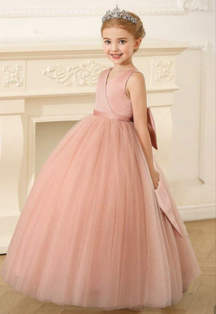 Pink flower girl (Category: Babies & Kids Fashion) located in Pototan. Submitted by tres_190725 (Listing ID 1463985210, Image 2). Description: Shein Young Girls’ Sleeveless Mesh Panel Simple Bowknot Festival Dress, Long Pink.