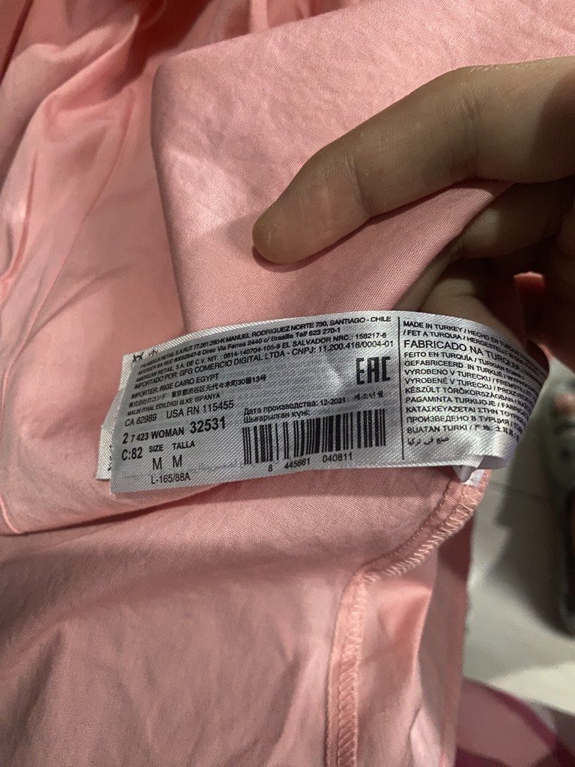Pink Mango Dress (Category: Dresses) located in Rizal. Submitted by kenrick_2003 (Listing ID 1464013712, Image 3). Description: Mango Pink Dress Size: Medium Measurements: Width: 17 Length: 45.5 Condition: Like new.