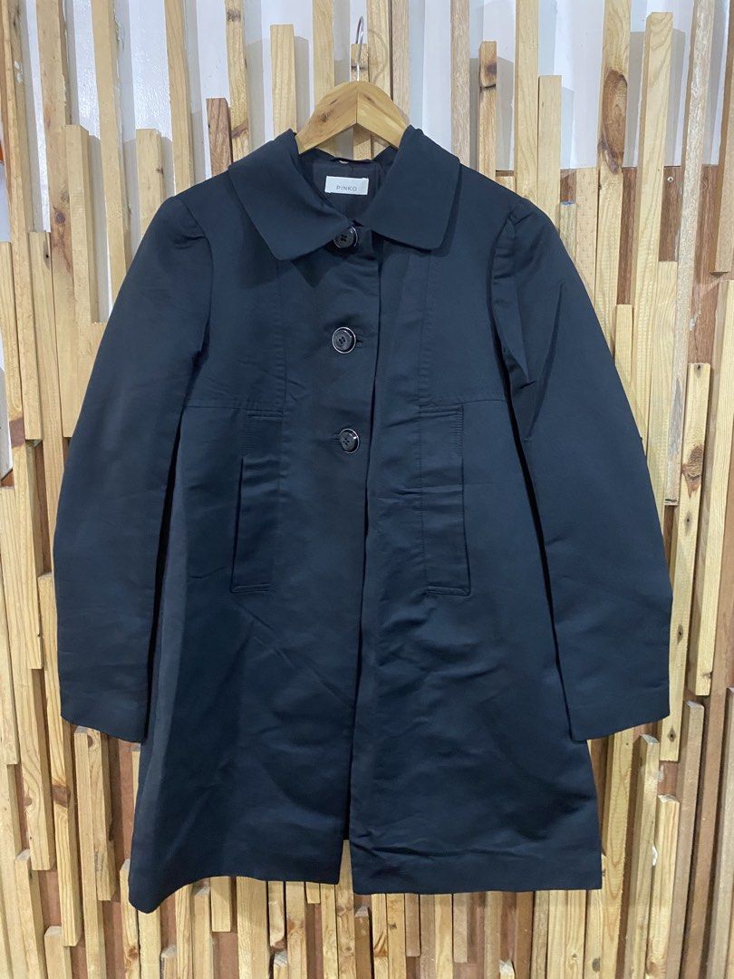 Pinko Trench Jacket (Category: Coats, Jackets and Outerwear) located in Mabalacat. Submitted by calmrabbit.ae2127 (Listing ID 1464062592, Image 1). Description: .