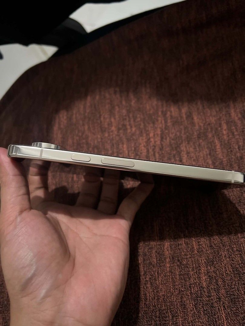 Pixel 10 Pro XL (Category: Google Pixel) located in Caloocan City. Submitted by xflip (Listing ID 1464072990, Image 3). Description: Factory Unlock Canada Variant 16/256gb No issue No scratches Pwede swap iphone 16 pro max, samsung s26 ultra, samsung fold 7 or offer.