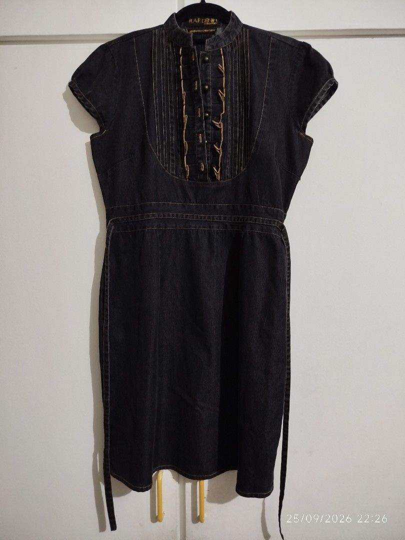 Plains & Prints womens dress (Category: Dresses) located in Quezon City. Submitted by crci12 (Listing ID 1464076618, Image 1). Description: Plains & Prints womens dress Slightly used Fits medium to large In very good condition Actual pictures posted What you see is what you get P550 only Meet ups: 1. Simplicity mini stop commonwealth ave., balara, qc. 2. Mgas station beside oyasa hardware luzon ave., qc. *Kindly send us a message for a schedule o
