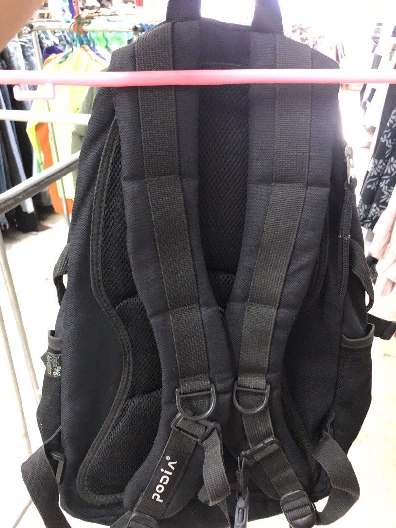 Podia Adventure Athens 18L Black Backpack (Category: Backpacks) located in Manila. Submitted by dendenboomshakala (Listing ID 1463978229, Image 3). Description: - Podia Athens 18L Adventure Backpack - Versatile: Great for travel or daily use - Functional Design: Multiple compartments for organization - Comfortable Fit: Adjustable straps for a personalized feel - Durable Construction: Sturdy, branded buckles - Added Security: Includes an inner per