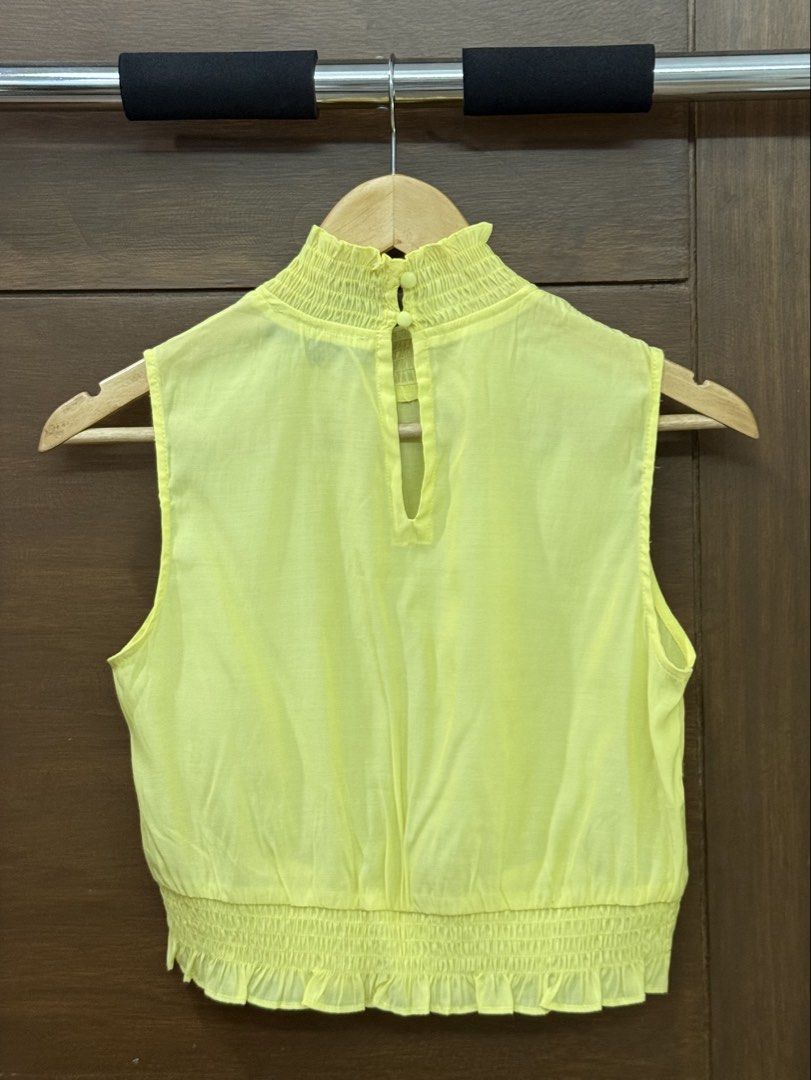 Pomelo Yellow Ruched Mock Neck Top (Category: Sleeveless) located in Tarlac. Submitted by samdeclutters_ (Listing ID 1463658125, Image 2). Description: - Size: S - Fabric: Lightweight, slightly sheer - Never worn, only washed once - RFS: Not my style anymore.