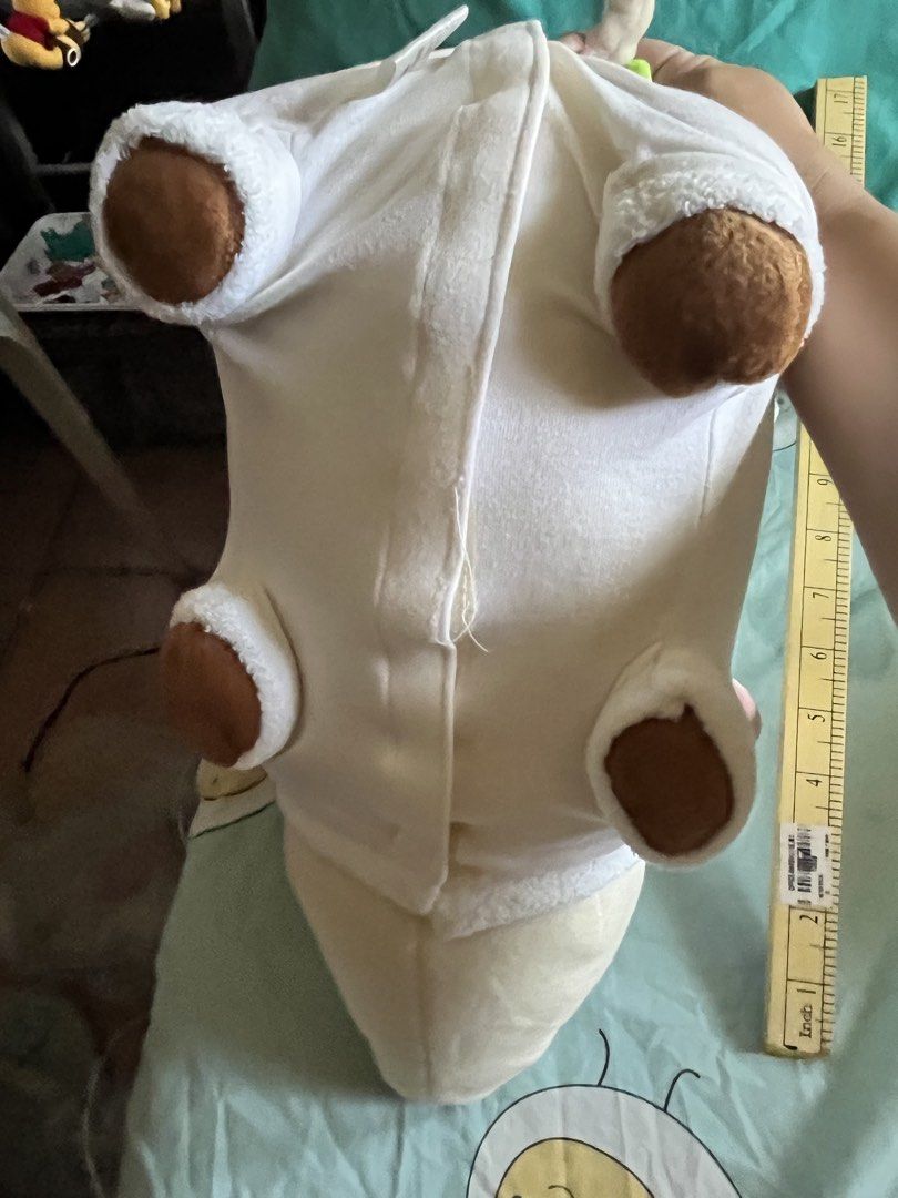 Poogie pig angel w green bow #4 (Category: Plushies & Soft Toys) located in Paranaque City. Submitted by bonsaiart (Listing ID 1464043648, Image 3). Description: Good as new 1950(fixed)+ sf Payment first policy (gcash/ paymaya) Shipping ONLY (J&t) NO TO COD NO TO MEETUP NO TO COP (LBC) No breaking of set or bundle.