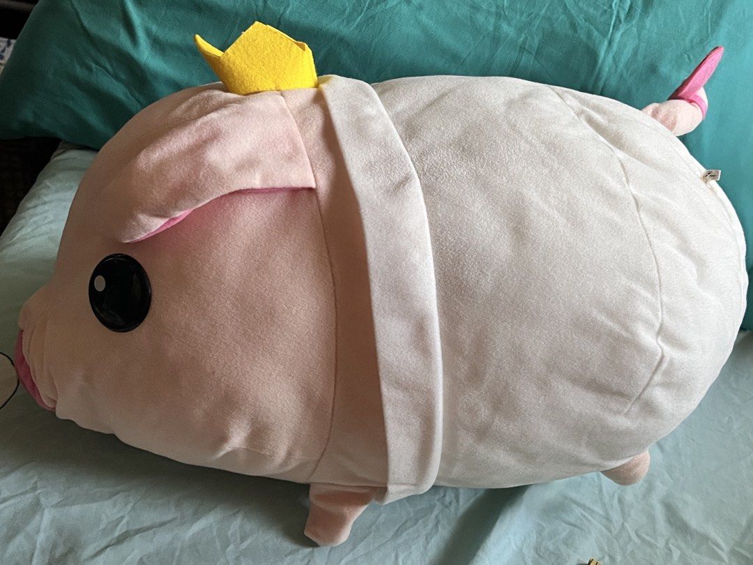 POOGIE PIG WHITE W CROWN BIG (Category: Plushies & Soft Toys) located in Paranaque City. Submitted by bonsaiart (Listing ID 1464043158, Image 2). Description: Good as new Bulky huggable 2350(fixed)+ sf Payment first policy (gcash/ paymaya) Shipping ONLY (J&t) NO TO COD NO TO MEETUP NO TO COP (LBC) No breaking of set or bundle.