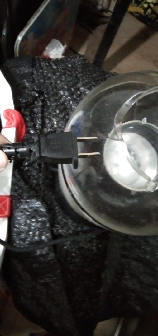 Popcorn maker (Category: Other Kitchenware & Tableware) located in Quezon City. Submitted by eidorableshop (Listing ID 1464026394, Image 1). Description: .
