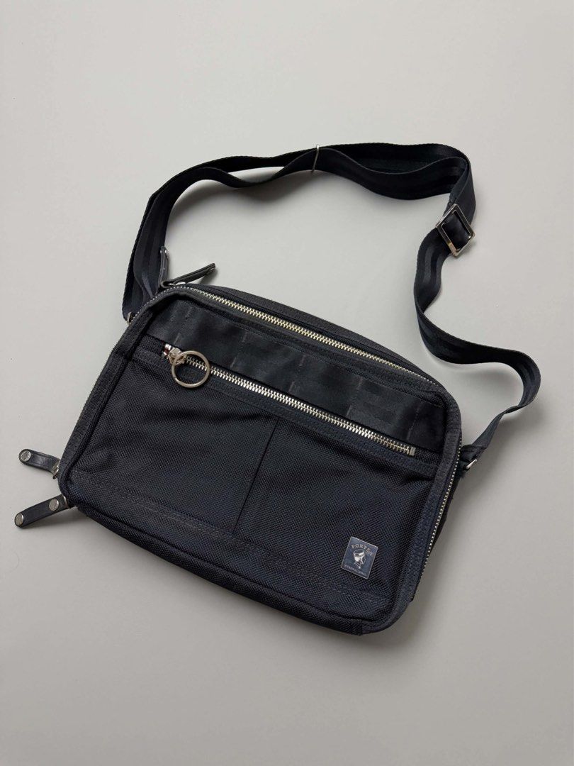 PORTER INTERNATIONAL (Category: Sling Bags) located in Guagua. Submitted by sweetboyy (Listing ID 1464062947, Image 2). Description: PORTER INTERNATIONAL NEW HEAT SLING BAG.