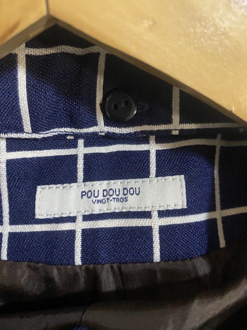 Pou Dou Dou Grid Print Coat (Category: Coats, Jackets and Outerwear) located in Mabalacat. Submitted by calmrabbit.ae2127 (Listing ID 1464053079, Image 3). Description: .