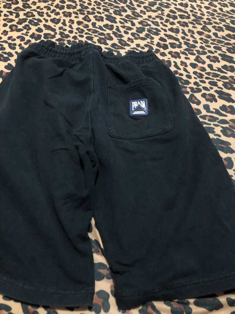 prada short (Category: Shorts) located in San Jose. Submitted by palaboy0728 (Listing ID 1464034073, Image 2). Description: .