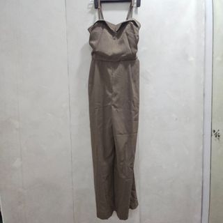 (Category: ) located in . Submitted by k_closetsale (Listing ID 1463947074, Image 1). Description: .