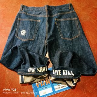 (Category: ) located in . Submitted by karlosthriftshop (Listing ID 1463944990, Image 1). Description: .