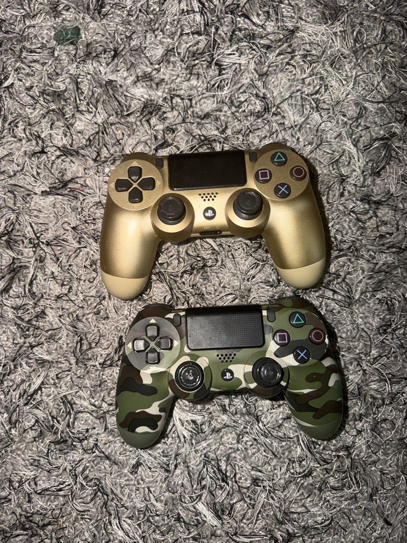 PS4 Pro Console Bundle with 2 Controllers & Games (Category: PlayStation) located in San Pedro. Submitted by dennis697 (Listing ID 1464110473, Image 2). Description: - PlayStation 4 Pro Console - Two DualShock 4 Controllers (1 Gold, 1 Camouflage) - Games Included: Call of Duty, FIFA 20, NBA 2K19 - Controller Charging Stand - Everything you need to start gaming! - Note: Console has some stickers on it..