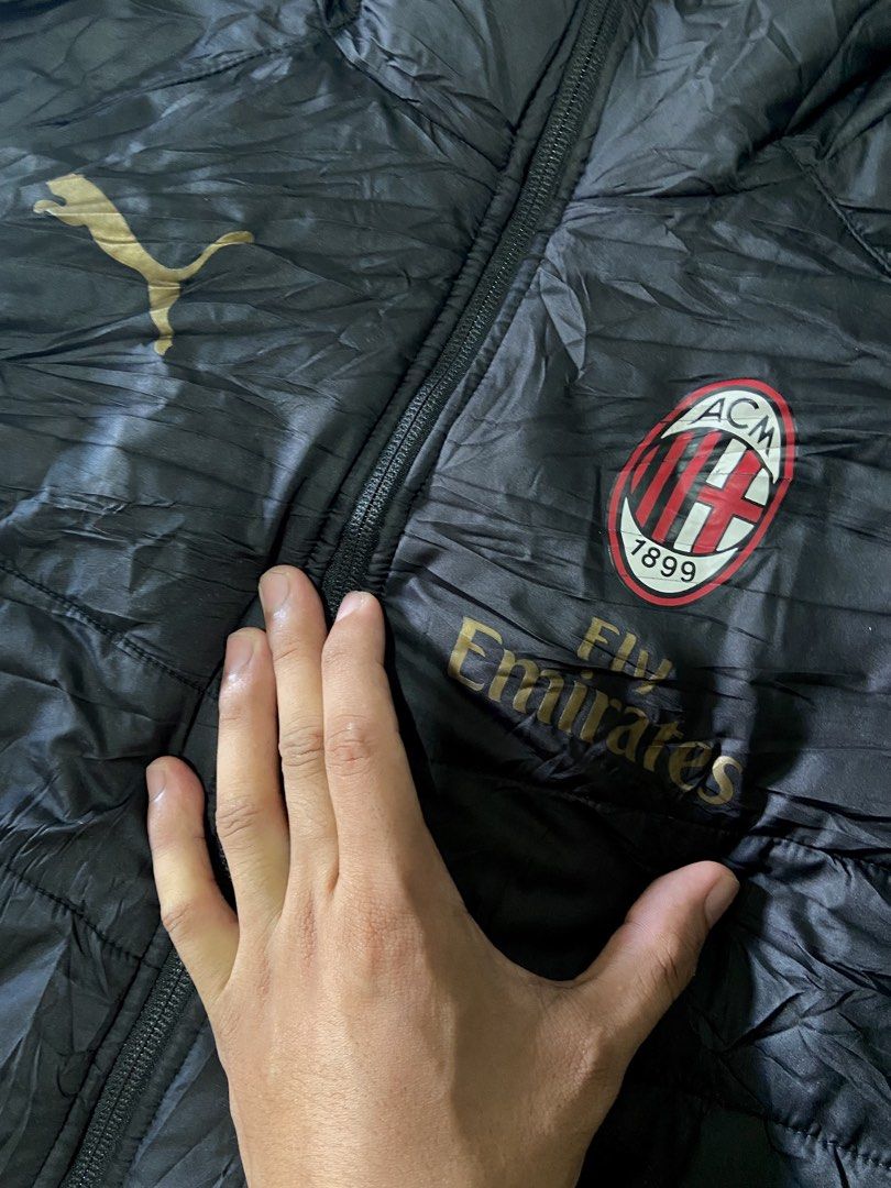 Puma Fly Emirates Puffer Jacket (Category: Coats, Jackets and Outerwear) located in Talavera. Submitted by thr1ftyren (Listing ID 1463974722, Image 3). Description: Puma Fly Emirates Puffer Jacket Size Large to XL Dimes 23x30 Excellent condition No issue Mine 750 + sf Location Nueva Ecija.