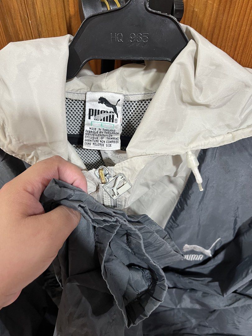 PUMA windbreaker (Category: Coats, Jackets and Outerwear) located in Baguio. Submitted by subcode_2600 (Listing ID 1464044394, Image 3). Description: Ribbings- loose Other details included in the pictures Do not hesitate to message us for questions. Thank you! .