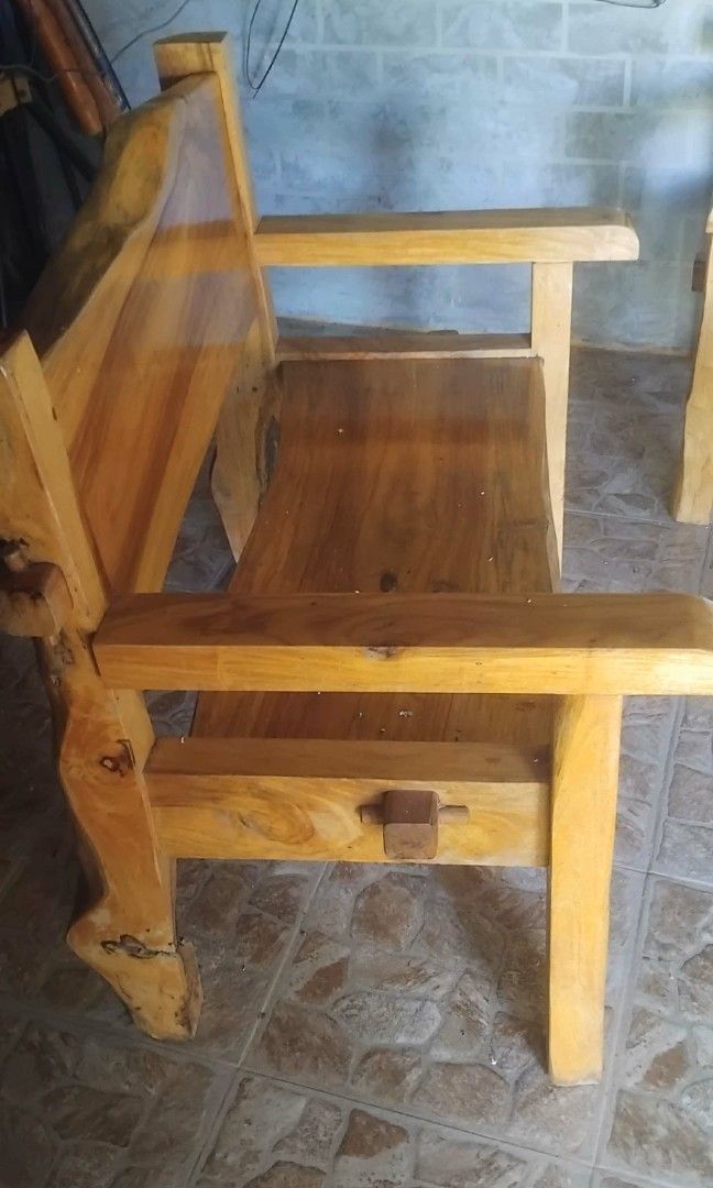 PURE NARA SALA SET (Category: Tables & Sets) located in Manila. Submitted by lavillajoh99589 (Listing ID 1463942785, Image 2). Description: .