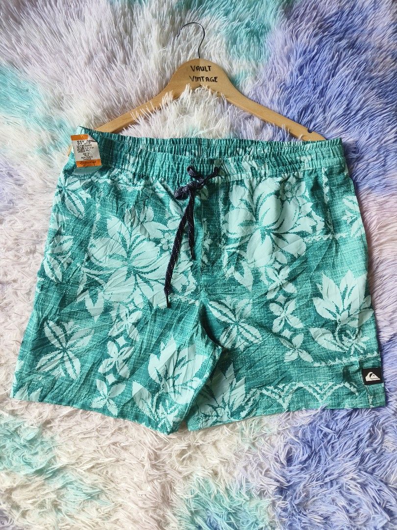 Quiksilver Floral Trunks Men (Category: Swim Trunks & Board Shorts) located in Cabiao. Submitted by vaultvintage004 (Listing ID 1463965664, Image 1). Description: Quiksilver Floral Trunks Men •Condition 9/10 •Color Rate Excellent Issue None Waist Line: Adjustable (XL on tag) Length: 18 Leg Hole: 13 Cabiao Nueva Ecija 📍 MOP GCASH ONLY💵 We ship via jnt only.