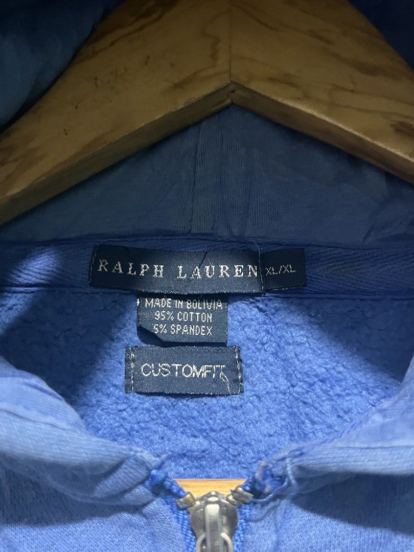 Ralph lauren (Category: Coats, Jackets and Outerwear) located in Lipa City. Submitted by deligrind (Listing ID 1464123344, Image 2). Description: RL zip up Size M Dimes 20x26 Need wash .