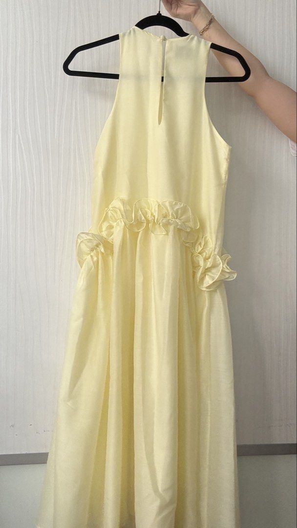 Random List Butter Yellow Dress (Category: Dresses) located in Quezon City. Submitted by shoppingcl (Listing ID 1463948410, Image 3). Description: • Brand new, never been worn.
