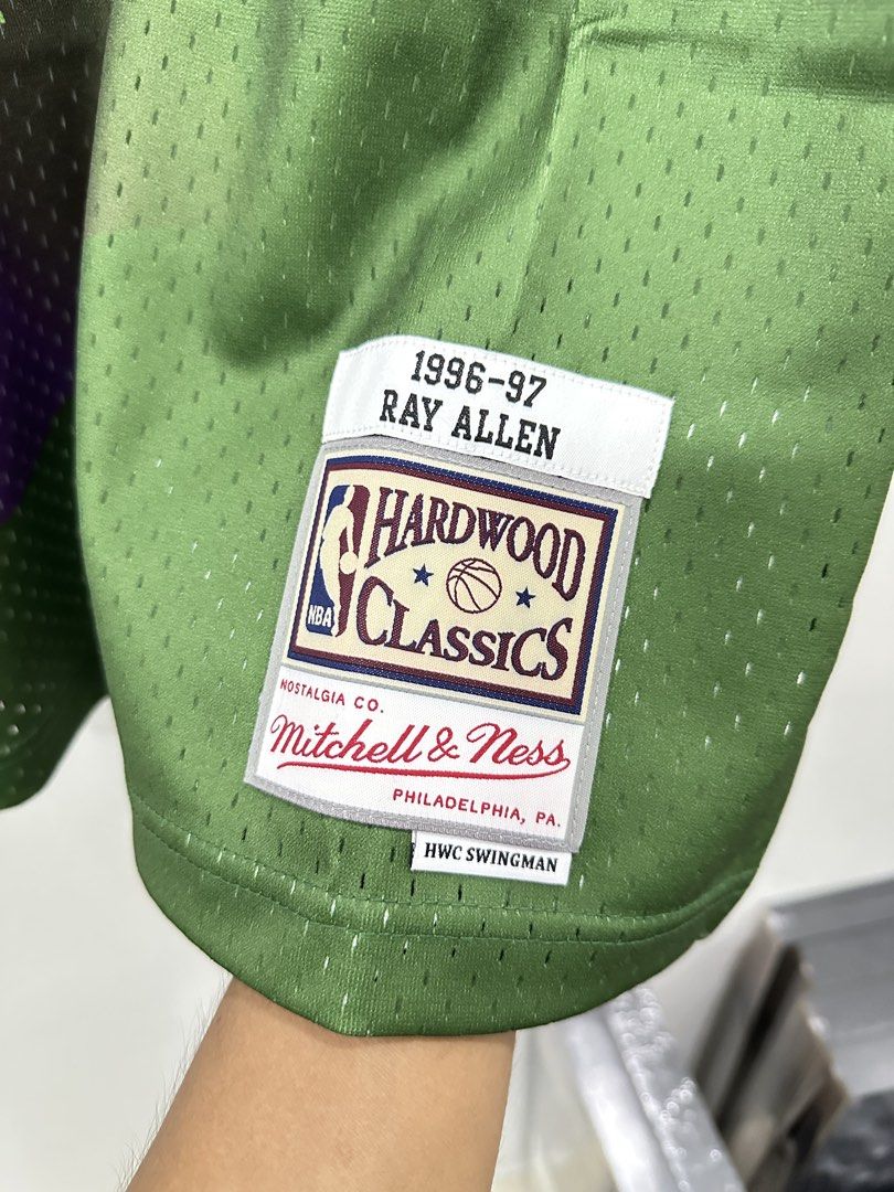 Ray Allen Mitchell&Ness Jersey (Category: Other Sports Equipment and Supplies) located in Tarlac. Submitted by outsource.psg (Listing ID 1464038280, Image 3). Description: 0riginaI Mitchell & Ness Hardwood Classics 💯 Bucks x Ray Allen Brand New Medium Mall Price: P7,490 ❎ P2,950 + sf ✅ (Money back if proven fake) DISCLAIMER: Please note that Outsource.psg is not affiliated with or endorsed by any brand. Any brand names or trademarks mentioned ar
