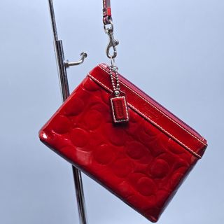 (Category: ) located in . Submitted by shoppestylish (Listing ID 1463940209, Image 1). Description: .