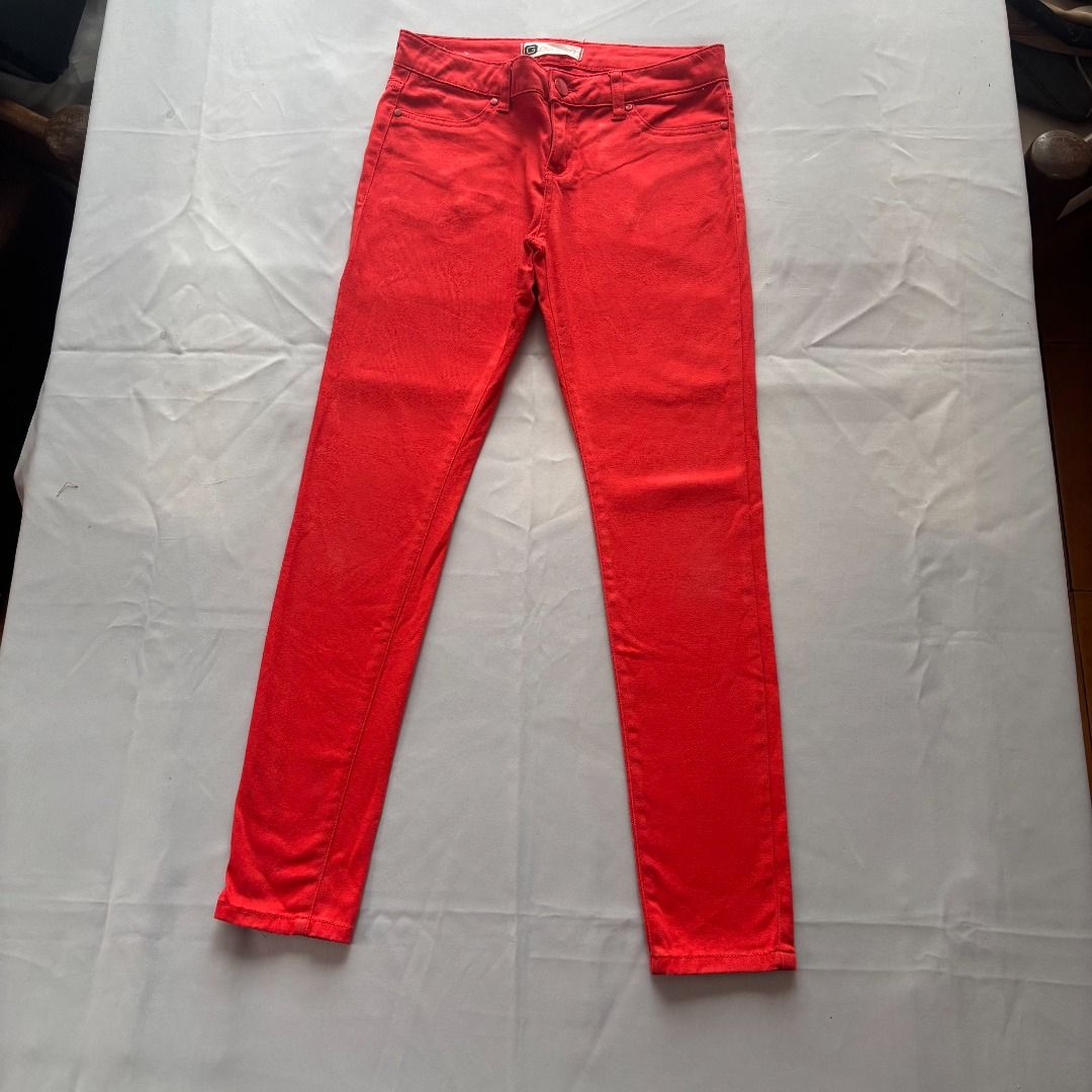 Red Skinny Fit Pants (Category: Jeans) located in Tanauan. Submitted by arlene_panganiban (Listing ID 1463999505, Image 2). Description: - Red skinny fit pants - Classic five-pocket styling - Button and zip closure - Versatile staple piece for any wardrobe - Easy to dress up or down - Great for casual wear or a night out.