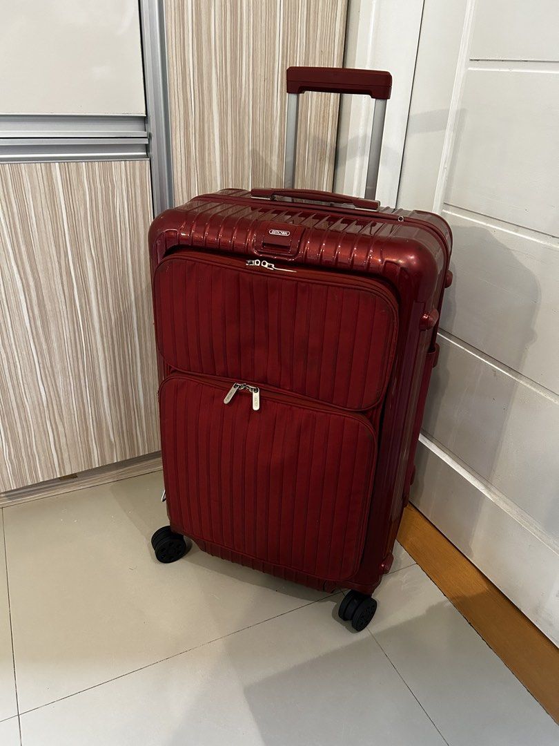 Rimowa Large with Pockets Maroon (Category: Luxury Bags & Wallets) located in Iloilo. Submitted by eliseohana (Listing ID 1463970821, Image 1). Description: .