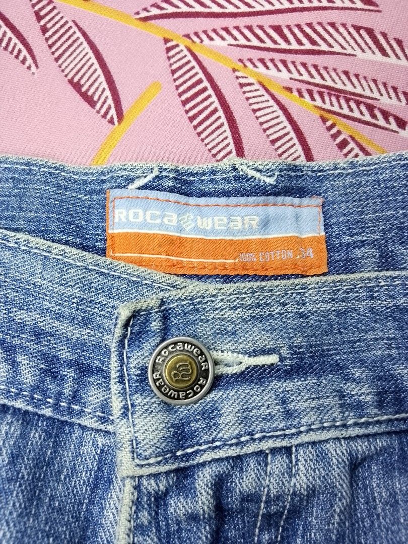 ROCA WEAR LONG JORTS (Category: Shorts) located in Antipolo. Submitted by arn_thrifts_collections (Listing ID 1464042314, Image 2). Description: ROCA WEAR LONG JORTS 1500+SF DIMES 34-36W 27L 12LO GOOD CONDITION.