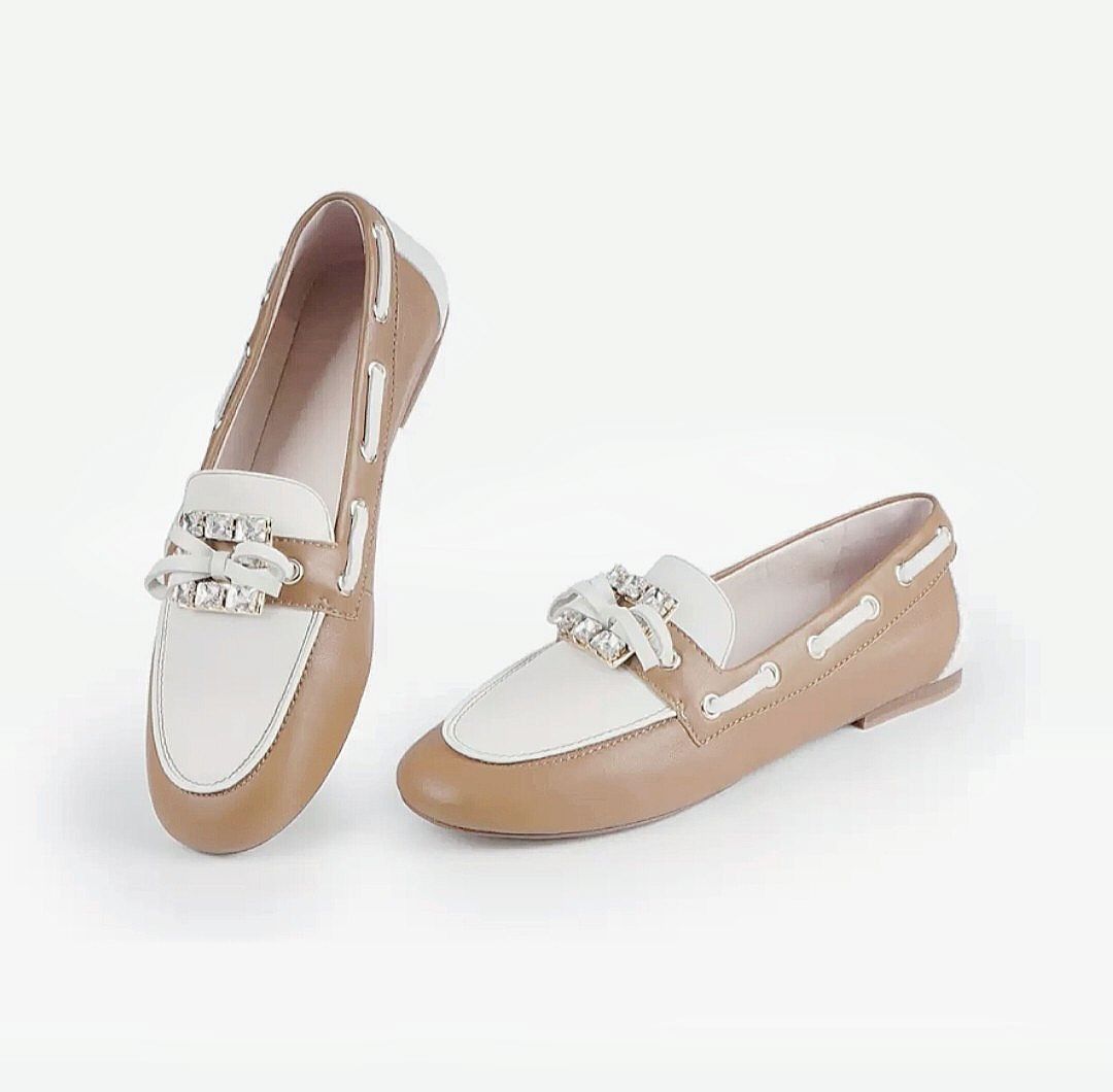Rogier Vivier Leather Loafer. (Category: Sneakers & Footwear) located in Caloocan City. Submitted by modishthriftstore (Listing ID 1463653583, Image 1). Description: Price dropped Size 6 Like New Condition, Slightly Used yes available, no need to ask Complete gems loc: Rainbow Village 5 North Caloocan.
