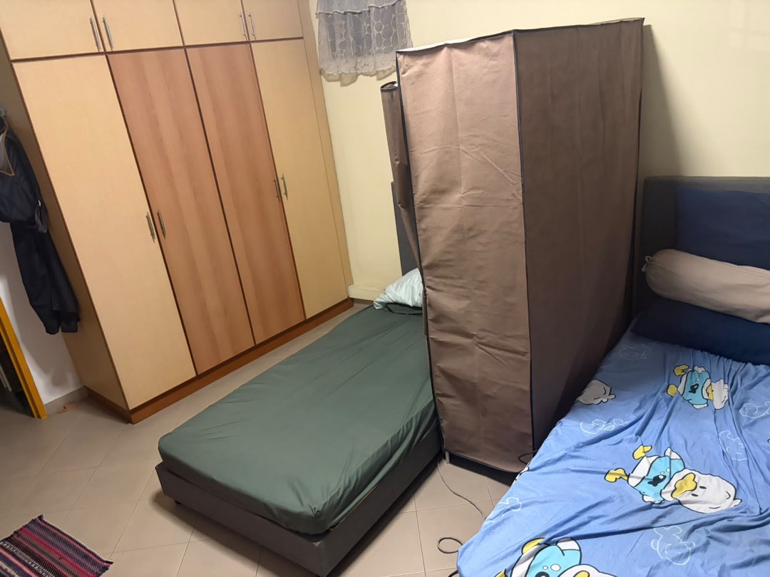 (Category: ) located in . Submitted by ejenzam (Listing ID 1463959424, Image 1). Description: .