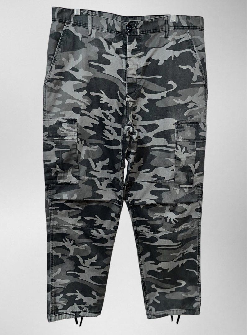 Rothco BDU Camo Cargo Pants (Category: Trousers) located in Manila. Submitted by nycts (Listing ID 1464004010, Image 1). Description: Rothco BDU Camo Cargo Pants Actual Waist Fits — 34 to 36 Length 43 Hem 8.5 — Adjustable Rise 14 Thigh 15 Inseam 31 With signs of use Product color may slightly vary due to photographic lighting‼️ Courier: J&T / Lalamove Mode of payment: Gcash / PayMaya / Gotyme Direct message if interested 📩 .