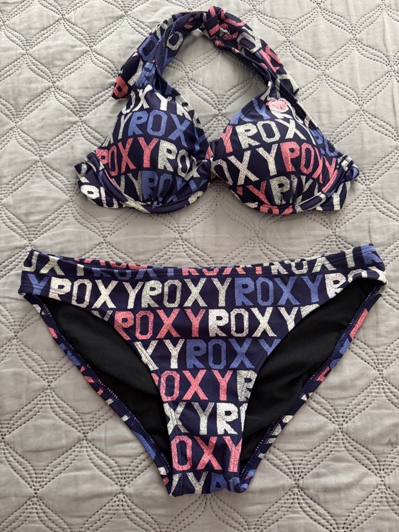 Roxy bikini (Category: Bikinis & Swimsuits) located in Cabuyao City. Submitted by declutterwithpretzelle (Listing ID 1463991098, Image 1). Description: 🔖 Roxy Bikini set 🔖 Original 🔖 in very good condition 🔖medium size 🍎 For faster transactions, kindly send your complete delivery address, including your full name and contact number, so I can calculate the shipping fee. 📌 Most items are preloved, unless stated otherwise as new. 📌 All item d