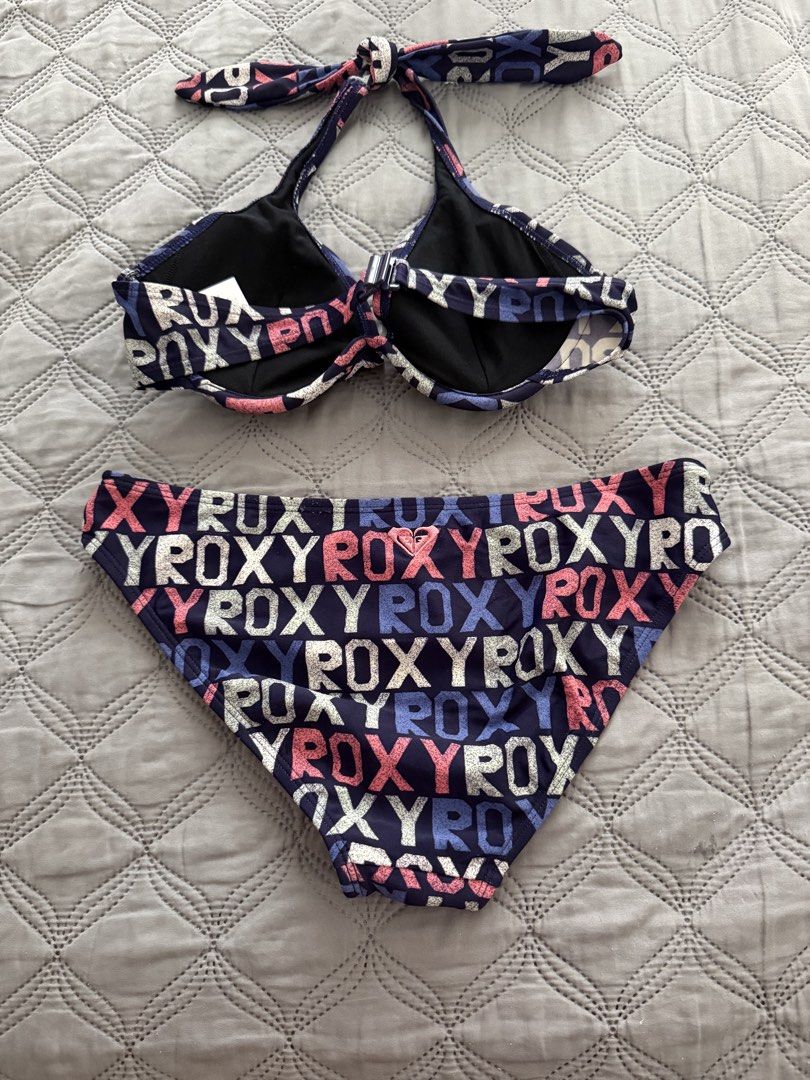 Roxy bikini (Category: Bikinis & Swimsuits) located in Cabuyao City. Submitted by declutterwithpretzelle (Listing ID 1463991098, Image 2). Description: 🔖 Roxy Bikini set 🔖 Original 🔖 in very good condition 🔖medium size 🍎 For faster transactions, kindly send your complete delivery address, including your full name and contact number, so I can calculate the shipping fee. 📌 Most items are preloved, unless stated otherwise as new. 📌 All item d